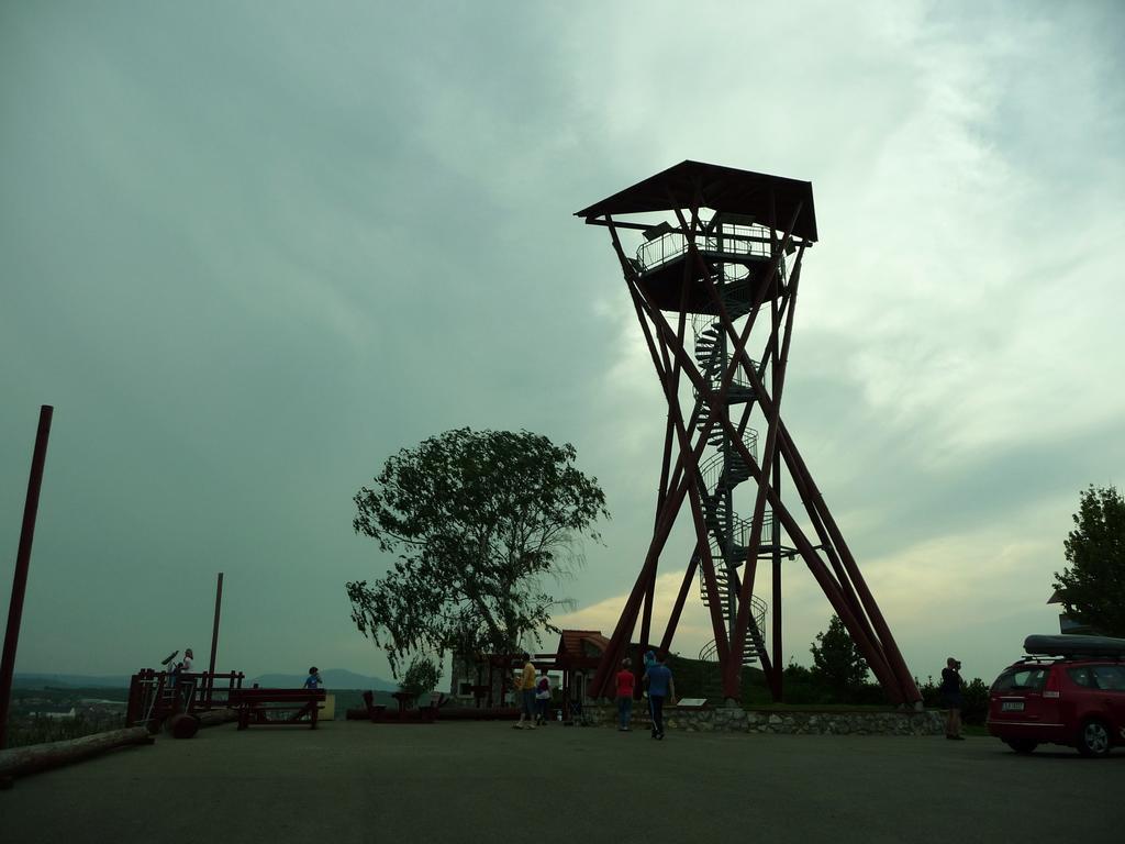 Penzion A Pizzerie Na Zalozne Kobylí 外观 照片